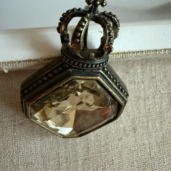 ROYAL CROWN BRONZE PENDANT – LARGE FAUX DIAMOND HEXAGON - Picture 10 of 17